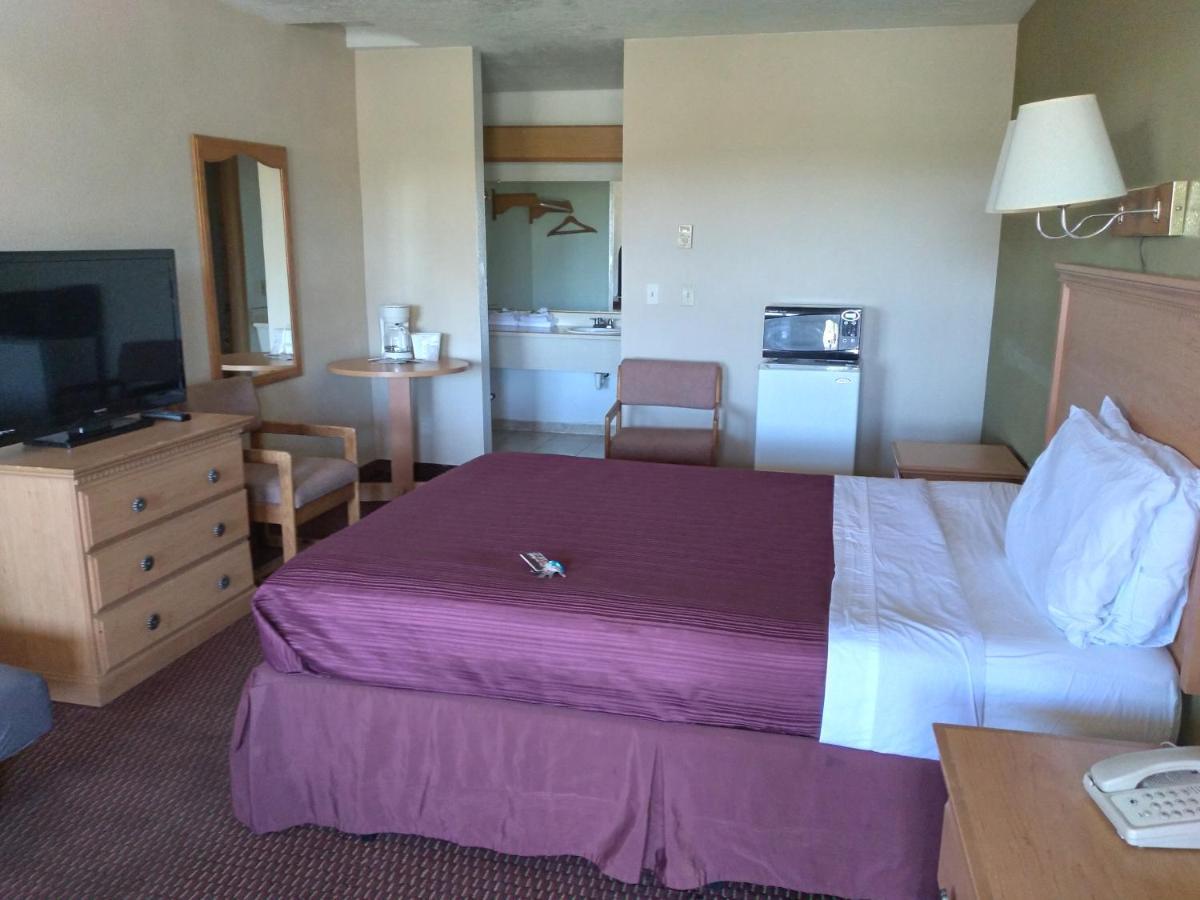 Centralia Inn Екстер'єр фото
